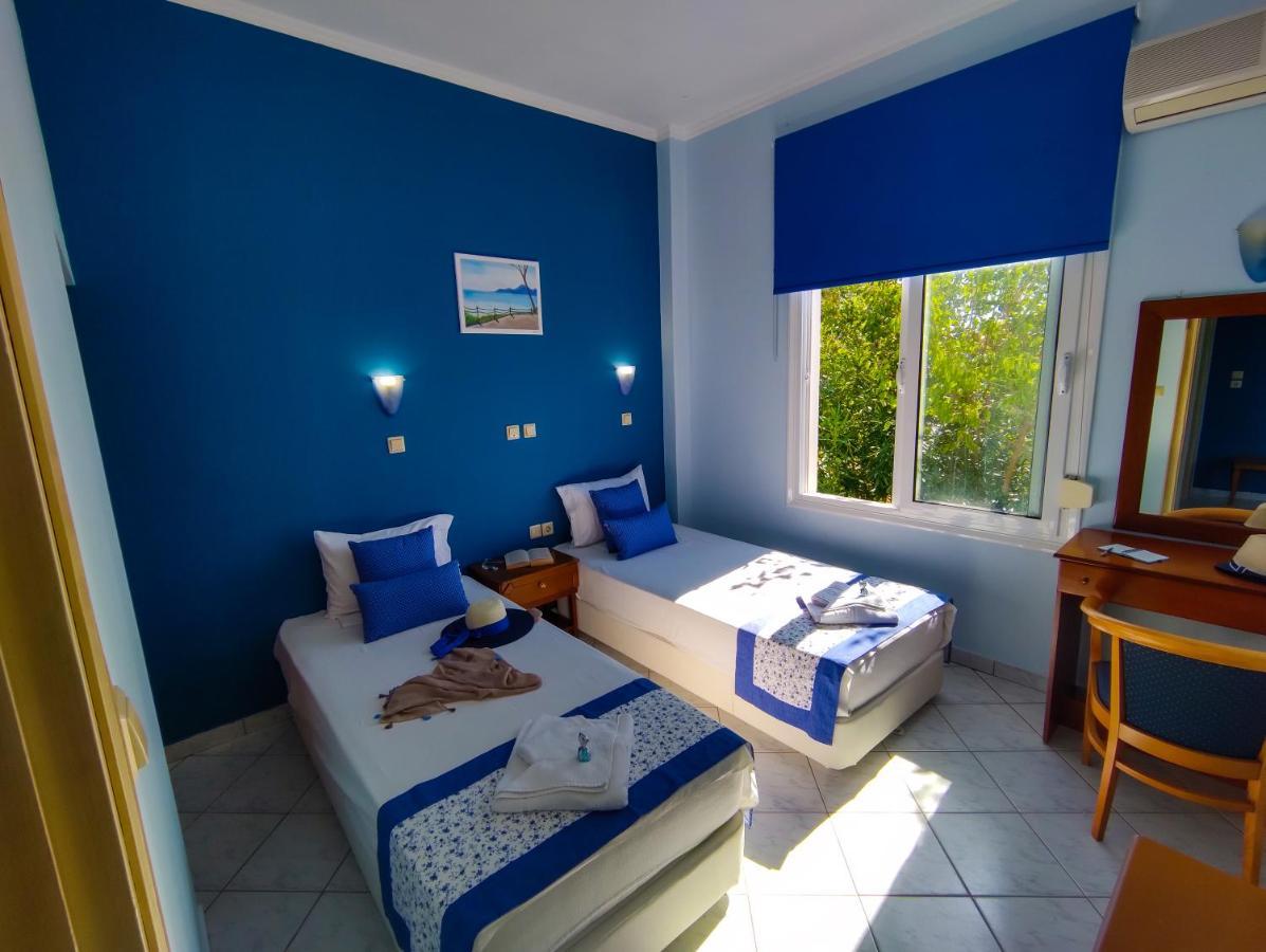 Ellinas Hotel Chrisi Ammoudia Exteriör bild