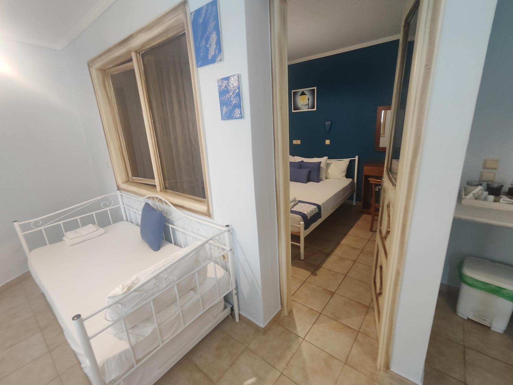 Ellinas Hotel Chrisi Ammoudia Exteriör bild