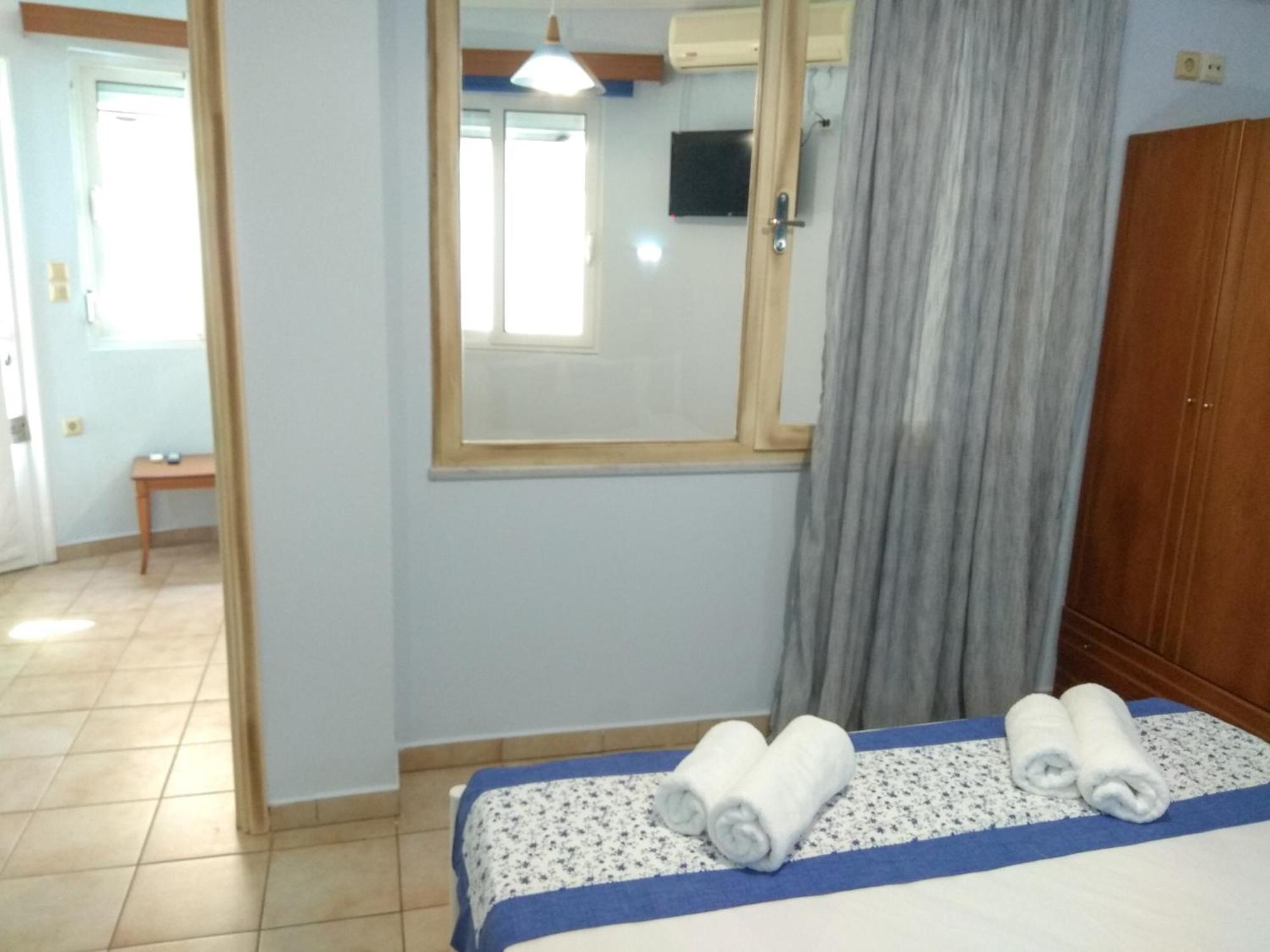 Ellinas Hotel Chrisi Ammoudia Rum bild